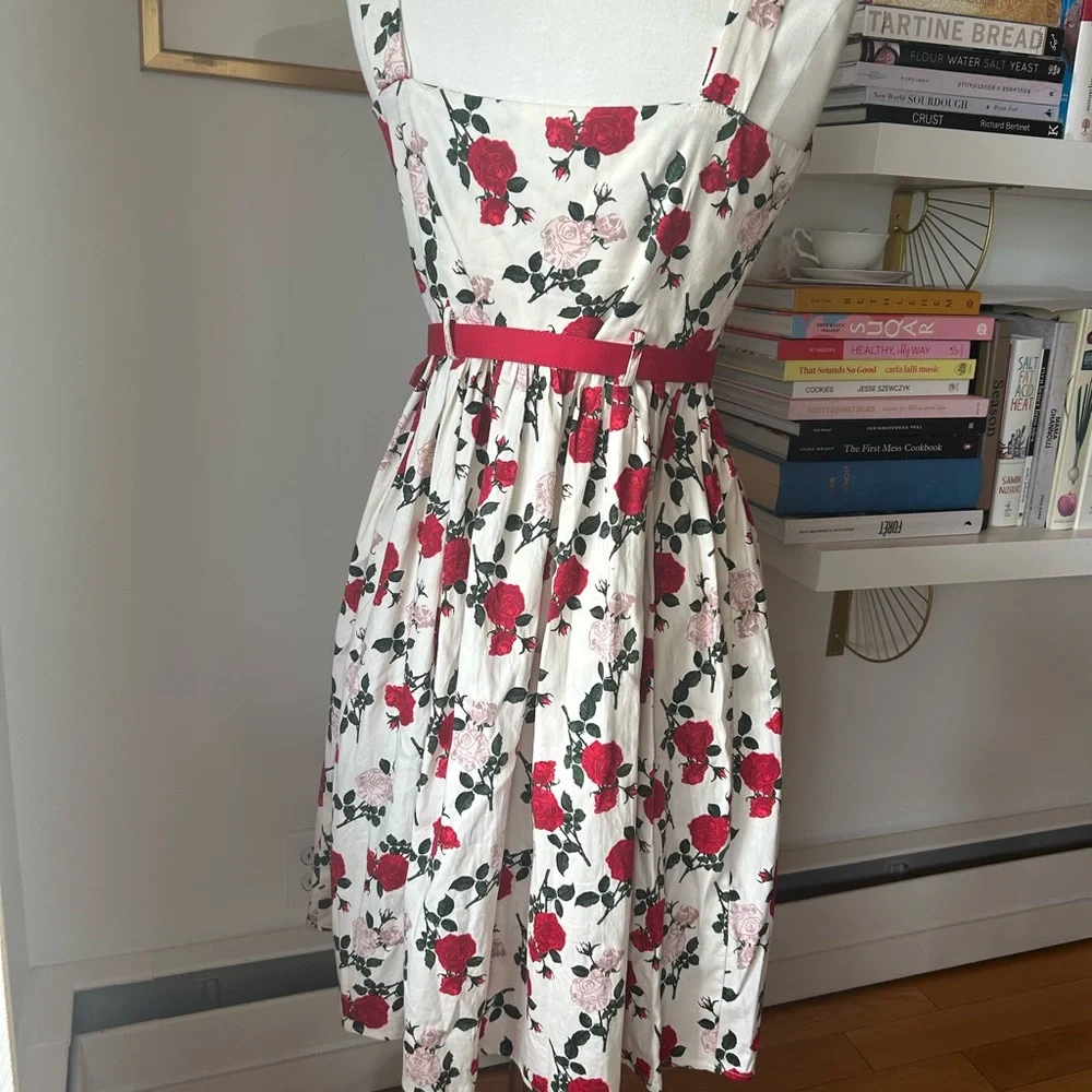 Collectif Red and White Floral Midi Dress Fits US 6-8. - Picture 2 of 6